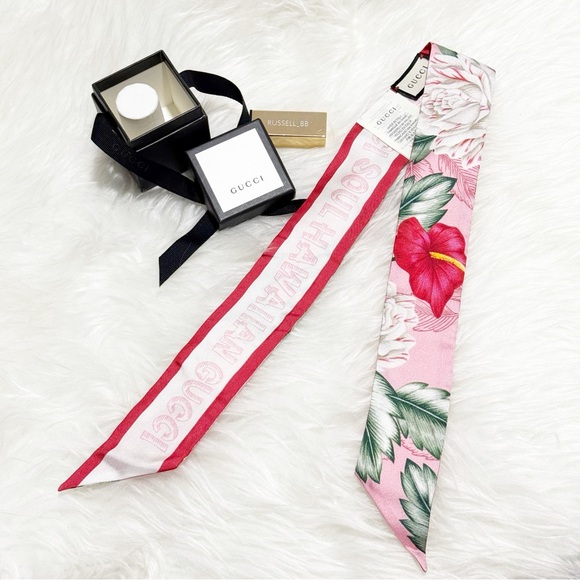 Gucci Floral Hawaiian Gucci Soul Twill Silk Scarf with Gucci Gift Box - Picture 12 of 15